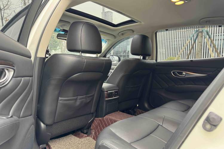 Used Infiniti Q70 2019 Q70L 2.0T Elite Plus Version Interior 3