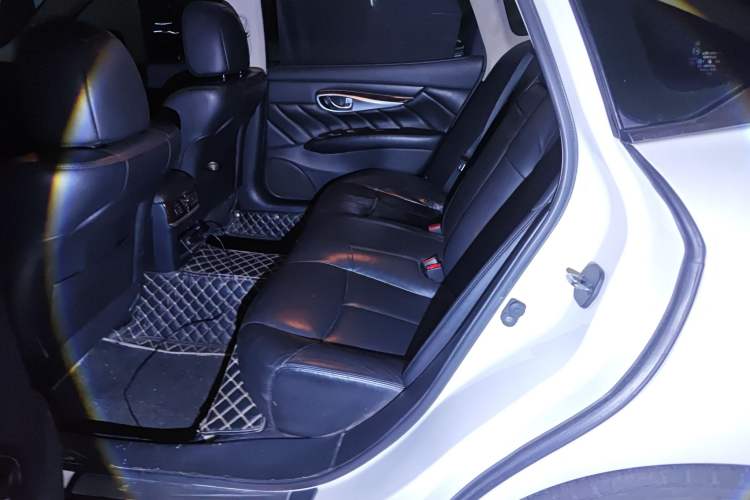 Used Infiniti Q70 2019 Q70L 2.0T Enjoyment Edition Left Rear Seat