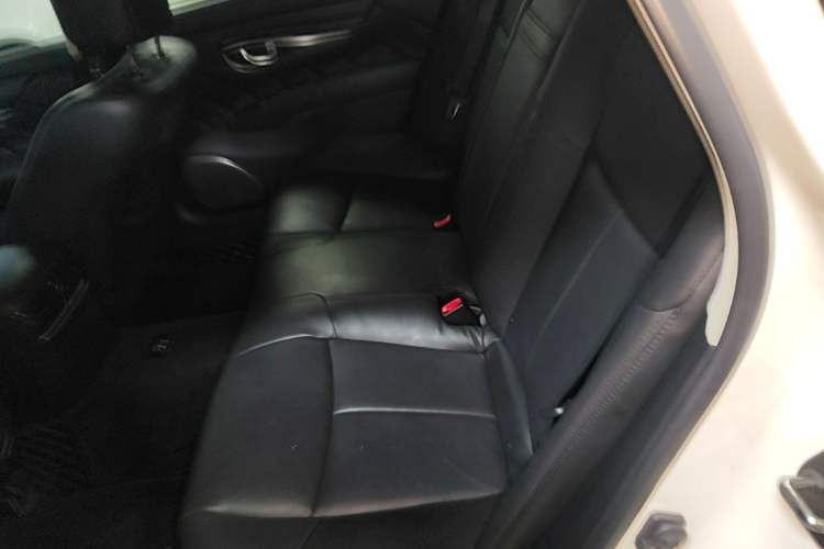 Used Infiniti Q70 2019 Q70L 2.0T Elite Plus Version Left Rear Seat