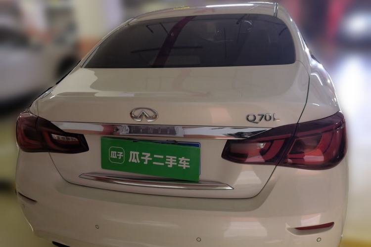 Used Infiniti Q70 2019 Q70L 2.0T Elite Edition Rear