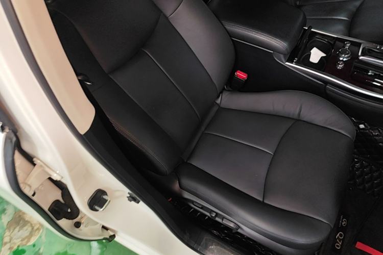 Used Infiniti Q70 2019 Q70L 2.0T Elite Plus Version Right Front Seat
