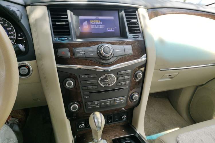 Used Infiniti QX 2011 QX56 Audio And AC Panel