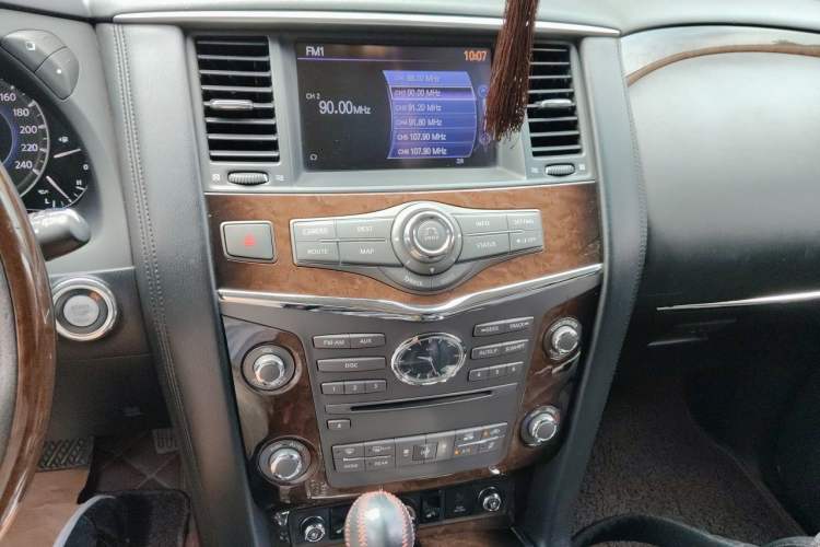 Used Infiniti QX 2011 QX56 Audio And AC Panel