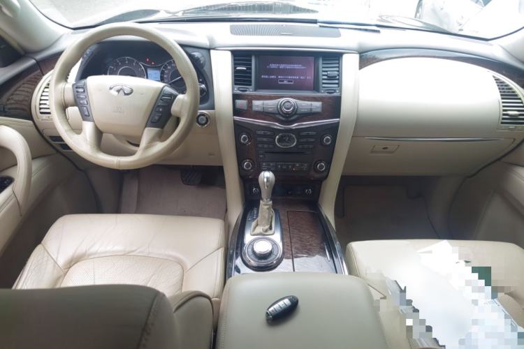 Used Infiniti QX 2011 QX56 Center Console
