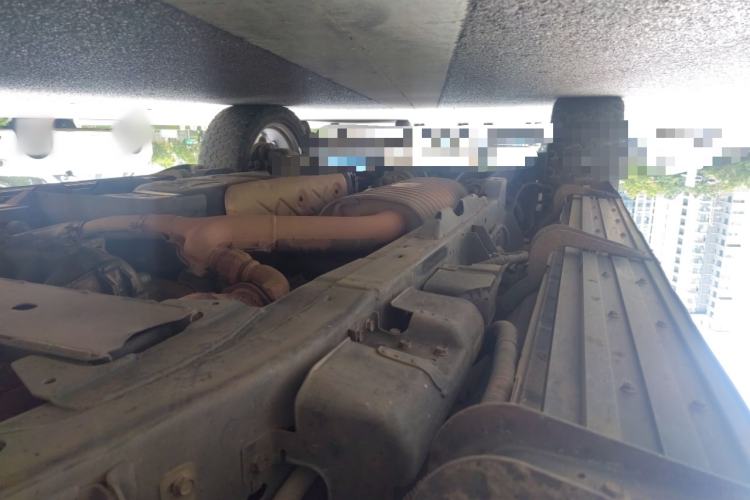 Used Infiniti QX 2011 QX56 Chassis Front Right