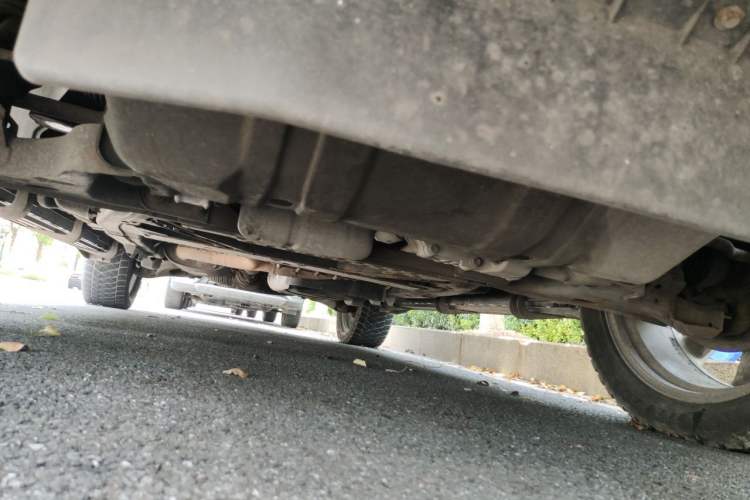Used Infiniti QX 2011 QX56 Chassis Front