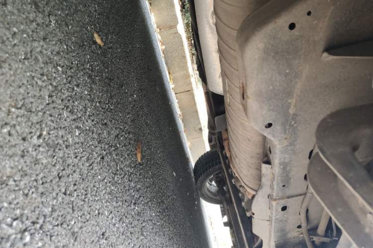 Used Infiniti QX 2011 QX56 Chassis Rear Right