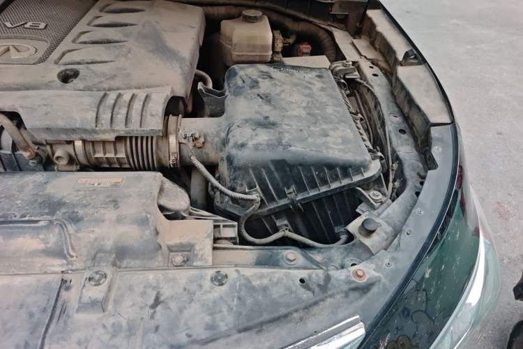 Used Infiniti QX 2011 QX56 Engine Bay Left