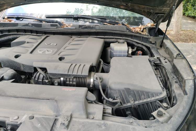 Used Infiniti QX 2011 QX56 Engine Bay Left