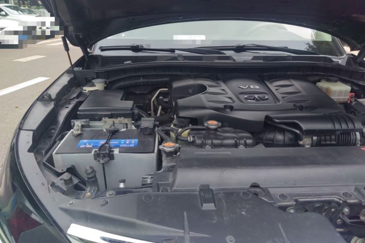 Used Infiniti QX 2011 QX56 Engine Bay Right