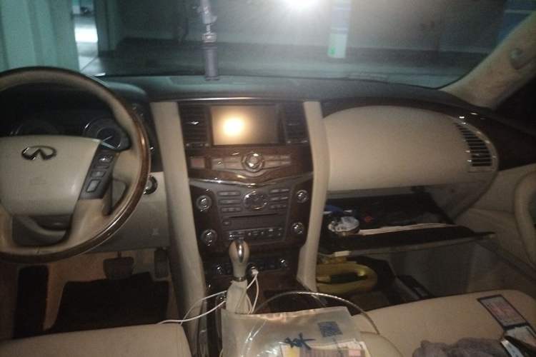 Used Infiniti QX 2011 QX56 Headliner