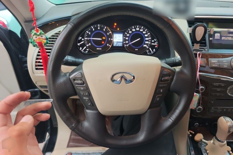 Used Infiniti QX 2011 QX56 Steering Wheel