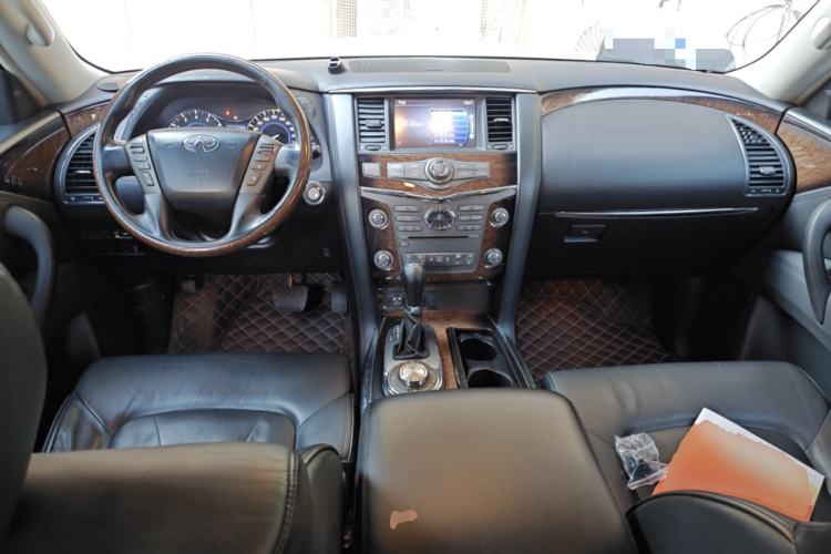 Used Infiniti QX 2011 QX56 Center Console