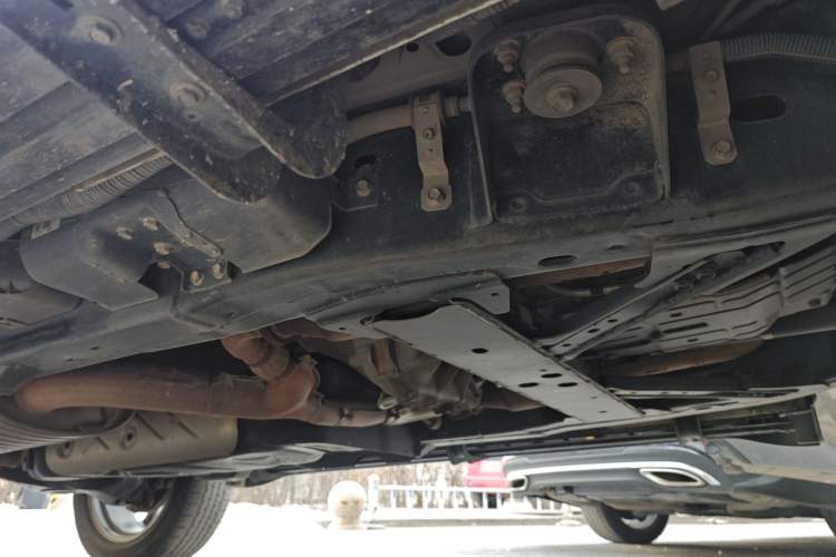 Used Infiniti QX 2011 QX56 Chassis Front Right