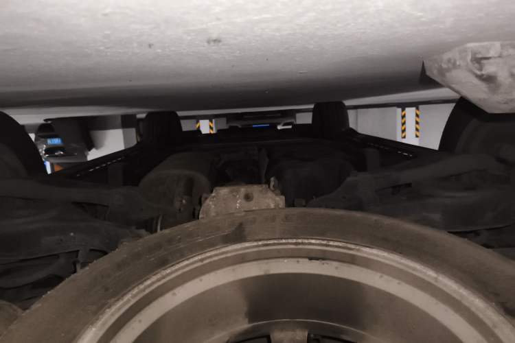 Used Infiniti QX 2011 QX56 Chassis Rear