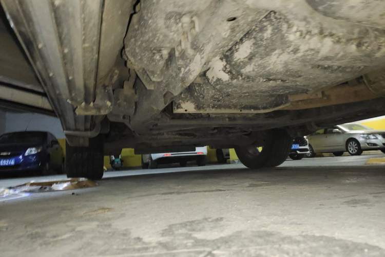 Used Infiniti QX 2011 QX56 Chassis Rear Left
