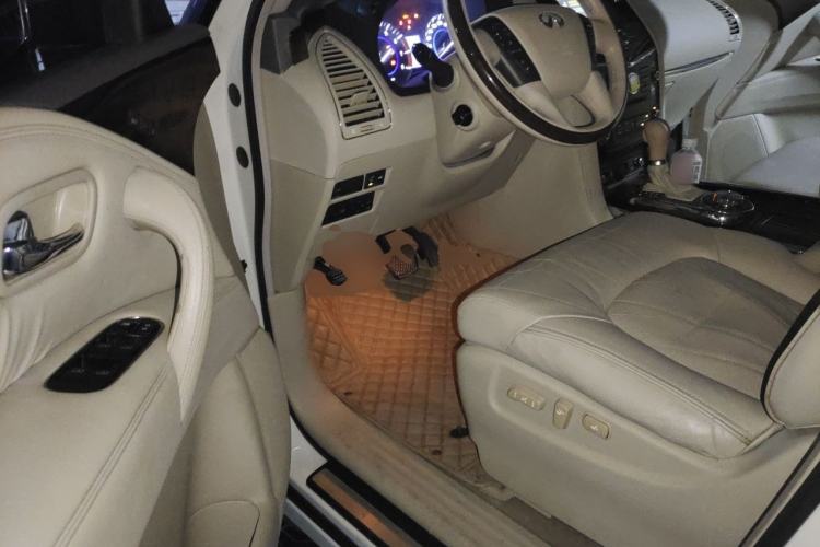 Used Infiniti QX 2011 QX56 Driver Seat