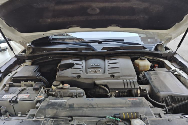 Used Infiniti QX 2011 QX56 Engine Bay