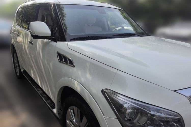 Used Infiniti QX 2011 QX56 Front Right 45 Deg
