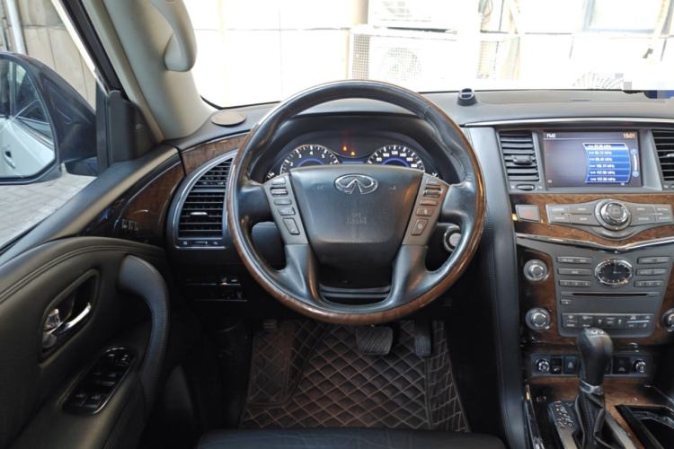 Used Infiniti QX 2011 QX56 Steering Wheel