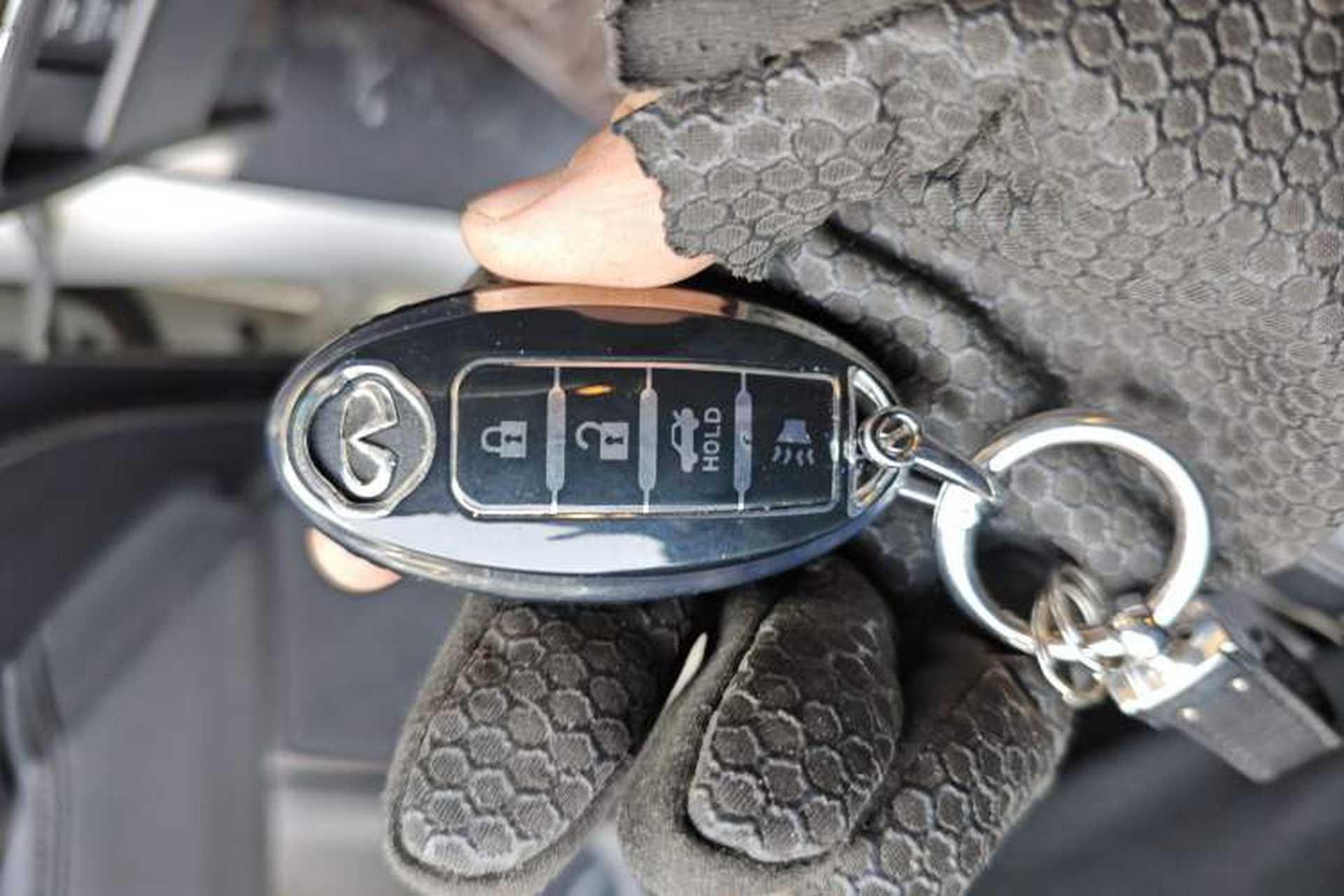 Used Infiniti QX 2011 QX56 Vehicle Key
