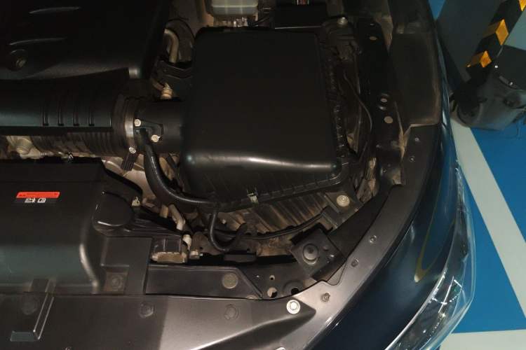 Used Infiniti QX 2013 QX56 Engine Bay Left