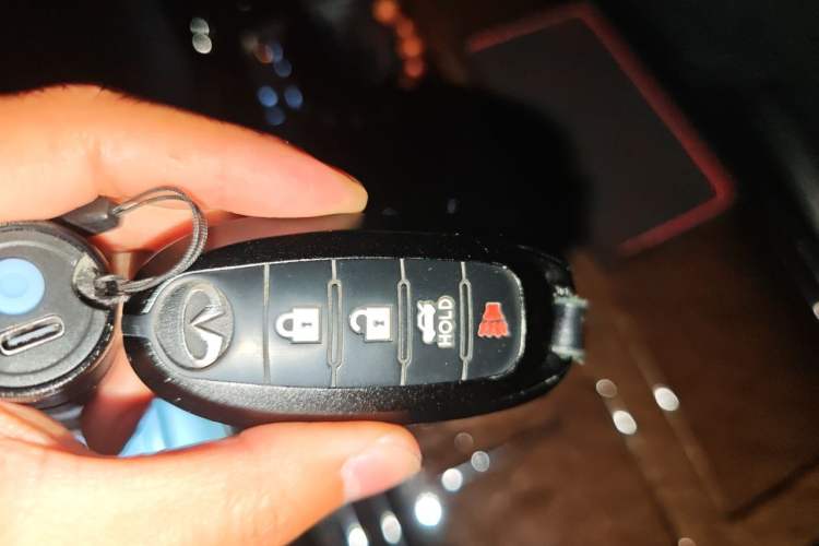 Used Infiniti QX 2013 QX56 Vehicle Key