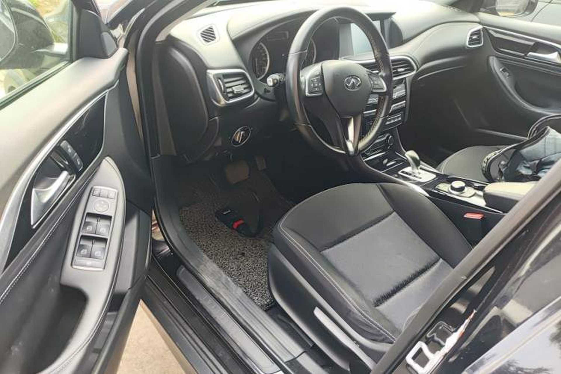 Used Infiniti QX30 2017 2.0T Four-Wheel Drive Fashion Edition Driver Seat