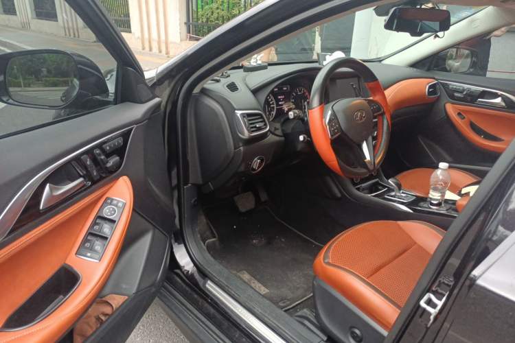 Used Infiniti QX30 2017 2.0T Four-Wheel Drive Sport Edition Driver Seat