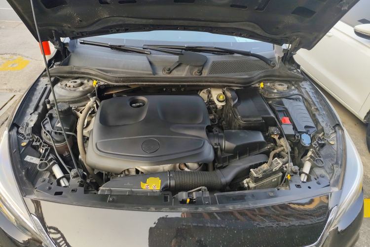Used Infiniti QX30 2017 2.0T Four-Wheel Drive Sport Edition Engine Bay