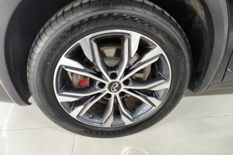 Used Infiniti QX30 2017 2.0T Four-Wheel Drive Fashion Edition Exterior 1
