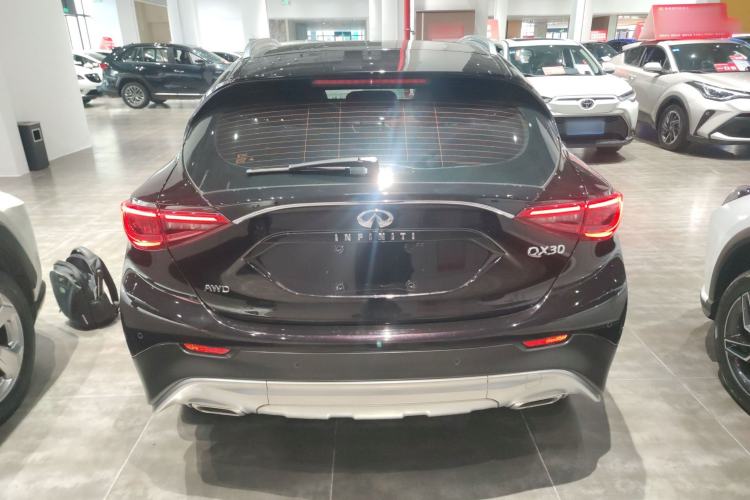 Used Infiniti QX30 2017 2.0T Four-Wheel Drive Sport Edition Exterior 4