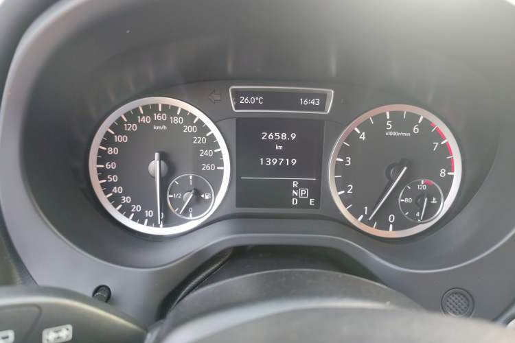 Used Infiniti QX30 2017 2.0T Four-Wheel Drive Sport Edition Instrument Cluster