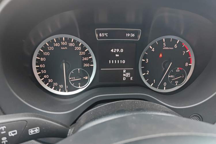 Used Infiniti QX30 2017 1.6T Two-Wheel Drive Fashion Edition Instrument Cluster