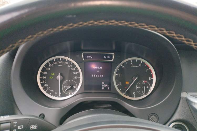 Used Infiniti QX30 2017 1.6T Two-Wheel-Drive Sport Edition Instrument Cluster