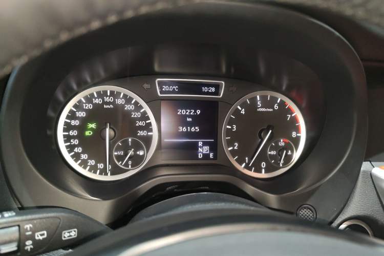 Used Infiniti QX30 2017 2.0T Four-Wheel Drive Sport Edition Instrument Cluster