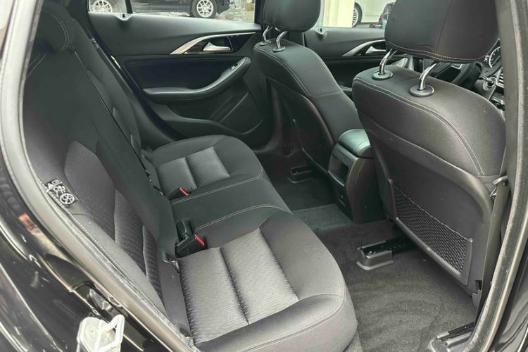 Used Infiniti QX30 2017 2.0T Four-Wheel Drive Fashion Edition Interior 8