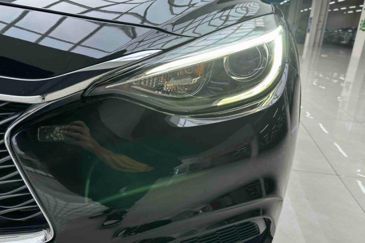 Used Infiniti QX30 2017 2.0T Four-Wheel Drive Fashion Edition Left Front Headlight