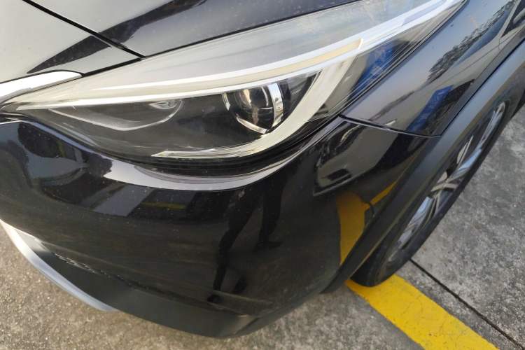 Used Infiniti QX30 2017 2.0T Four-Wheel Drive Sport Edition Left Front Headlight