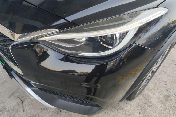 Used Infiniti QX30 2017 2.0T Four-Wheel Drive Sport Edition Left Front Headlight