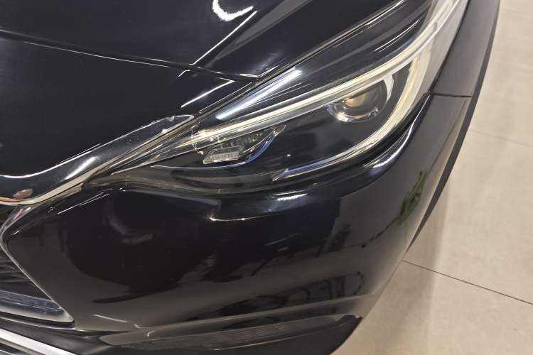 Used Infiniti QX30 2017 1.6T Two-Wheel Drive Fashion Edition Left Front Headlight