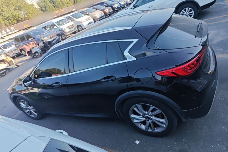 Used Infiniti QX30 2017 1.6T Two-Wheel Drive Fashion Edition Left Side