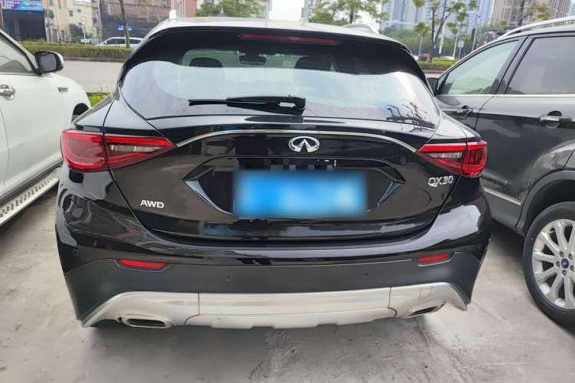 Used Infiniti QX30 2017 2.0T Four-Wheel Drive Fashion Edition Rear