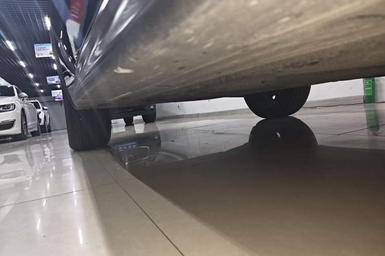 Used Infiniti QX30 2017 1.6T Two-Wheel Drive Fashion Edition Right Side Sill