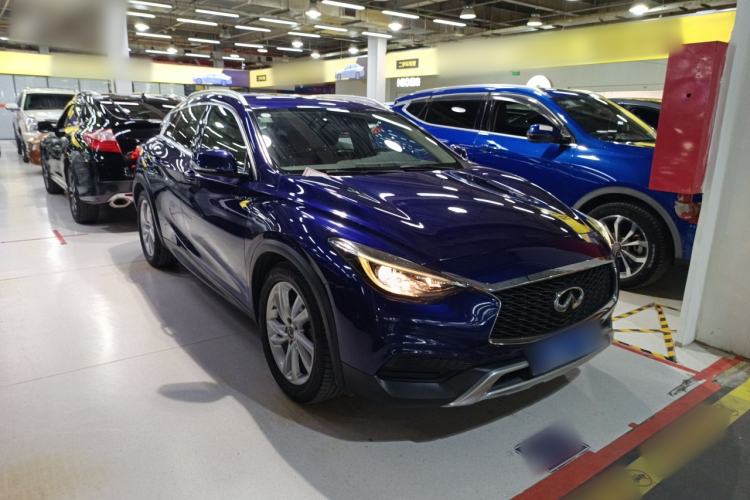 Used Infiniti QX30 2017 1.6T Two-Wheel Drive Fashion Edition Exterior 2