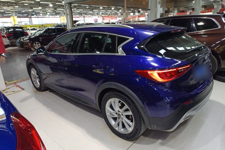 Used Infiniti QX30 2017 1.6T Two-Wheel Drive Fashion Edition Exterior 3
