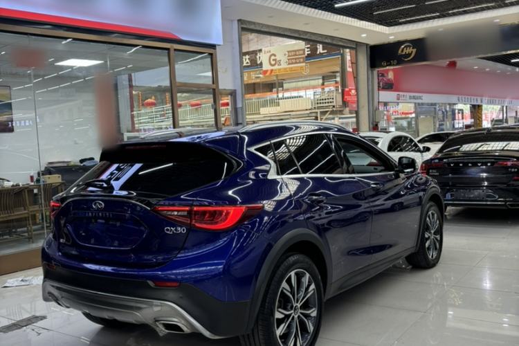 Used Infiniti QX30 2017 2.0T Four-Wheel Drive Sport Edition Exterior 4