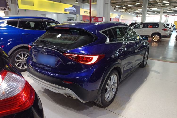 Used Infiniti QX30 2017 1.6T Two-Wheel Drive Fashion Edition Exterior 5