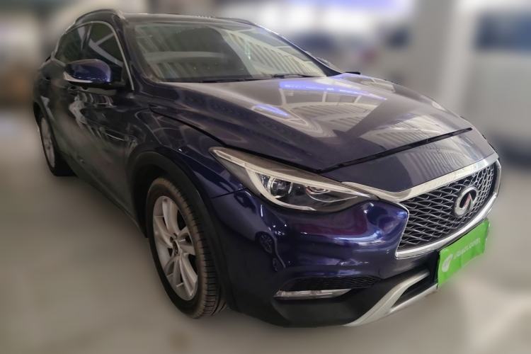 Used Infiniti QX30 2017 1.6T Two-Wheel-Drive Sport Edition Front Right 45 Deg
