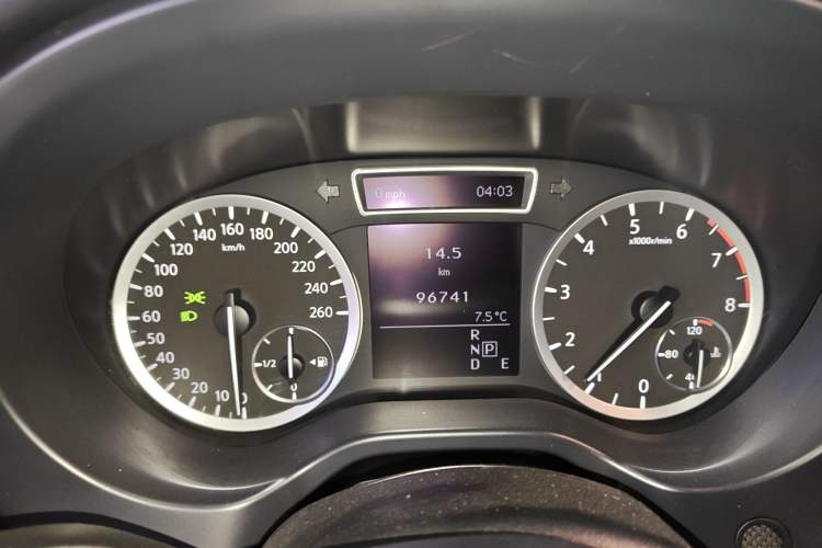 Used Infiniti QX30 2017 1.6T Two-Wheel-Drive Sport Edition Instrument Cluster